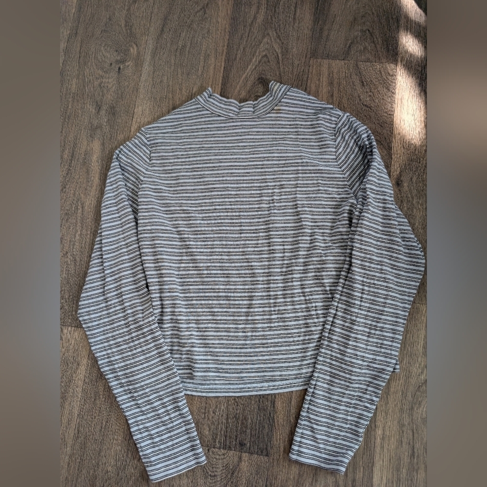 Levi's Black and Gray Striped Top